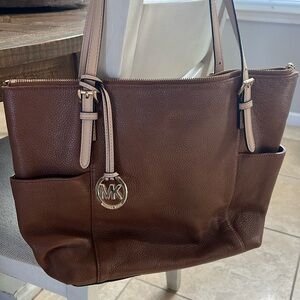 Michael Kors brown leather jet set shoulder tote bag